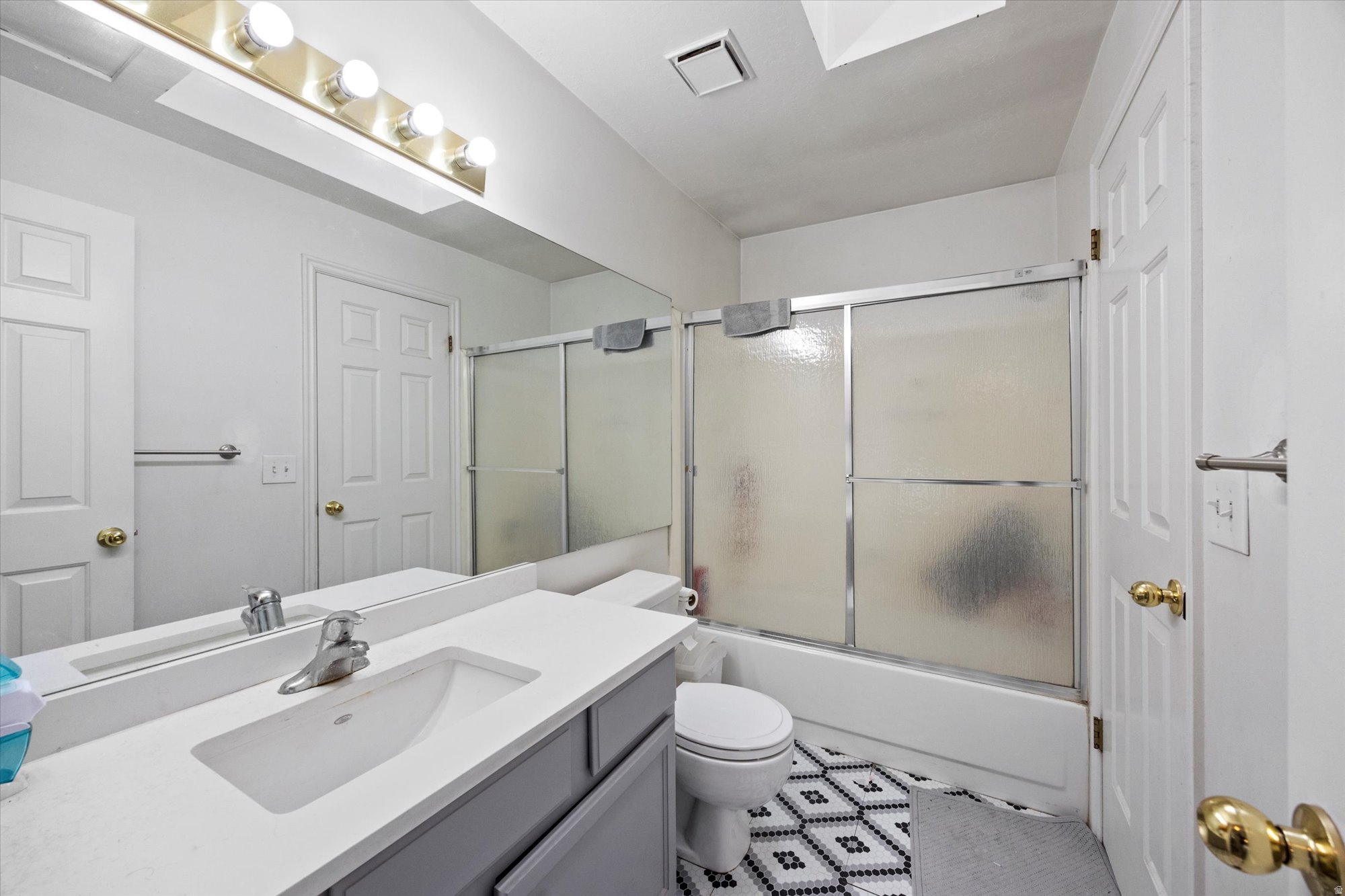 CHESTNUT PLACE - Residential