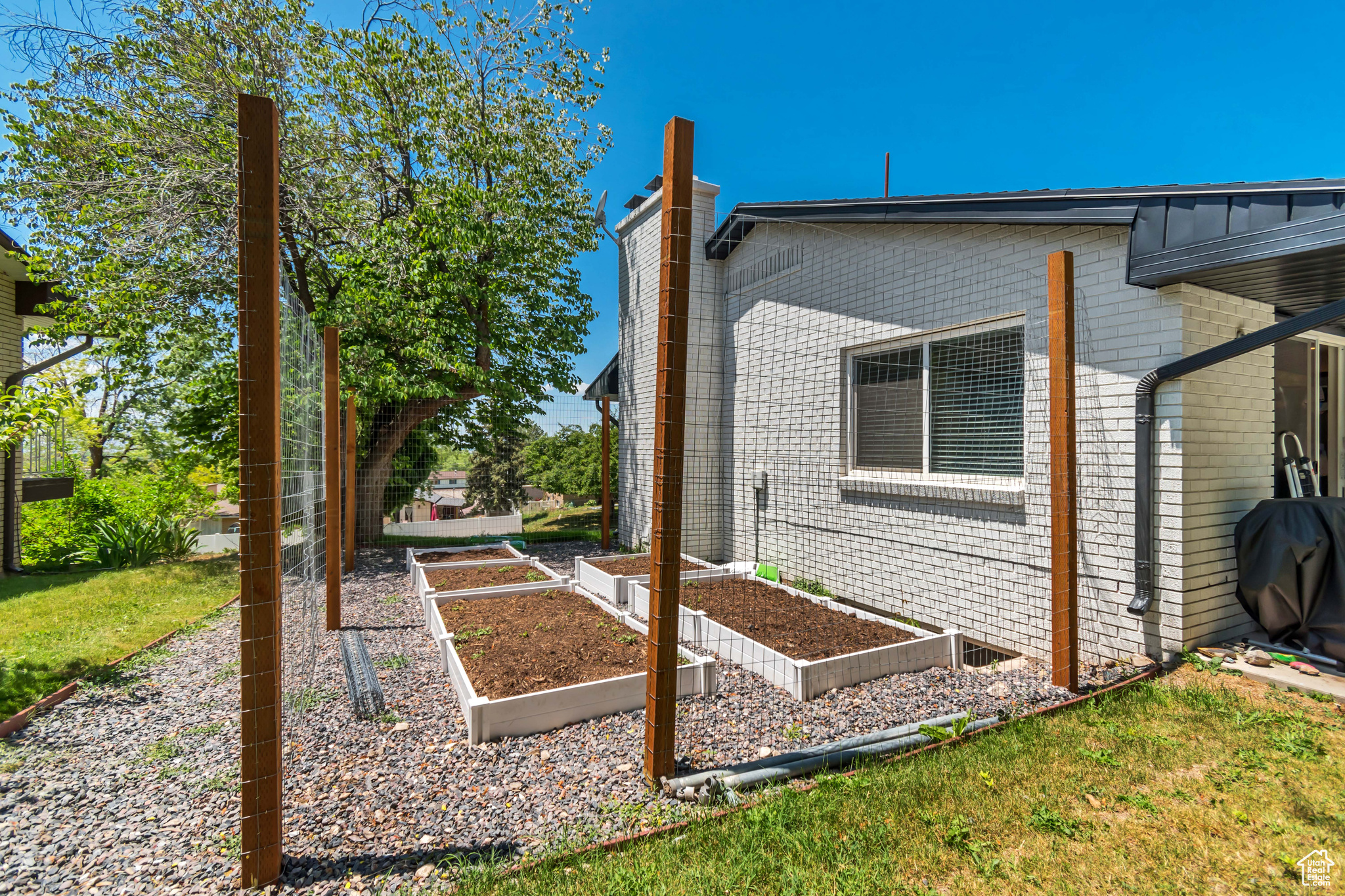 CAMEL BACK - Residential