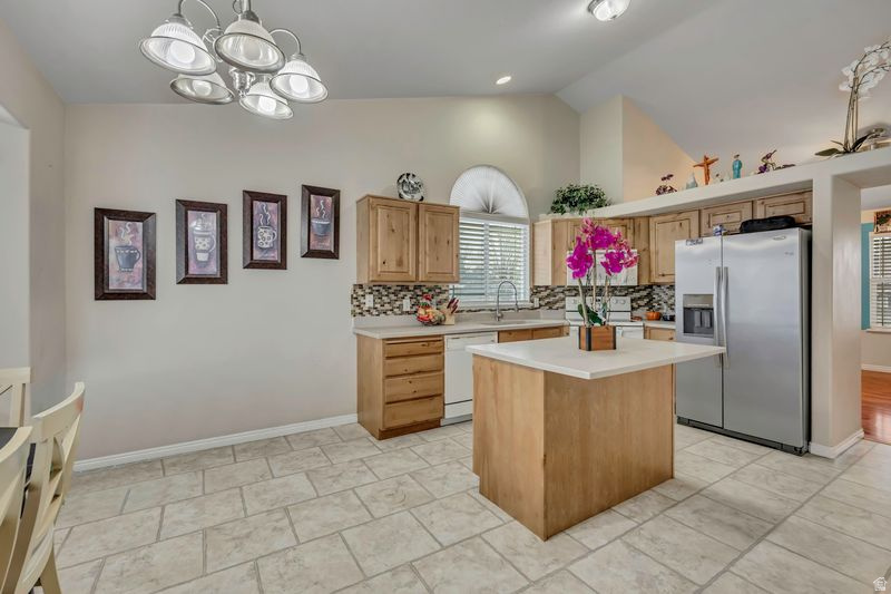 SUNCREST NO 6 - Residential