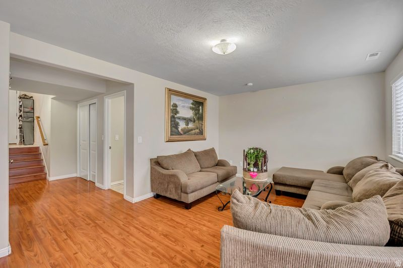 SUNCREST NO 6 - Residential