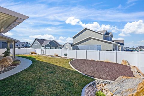 Tiny photo for 3301 W 3175 S, West Haven, UT 84401 (MLS # 2145087)