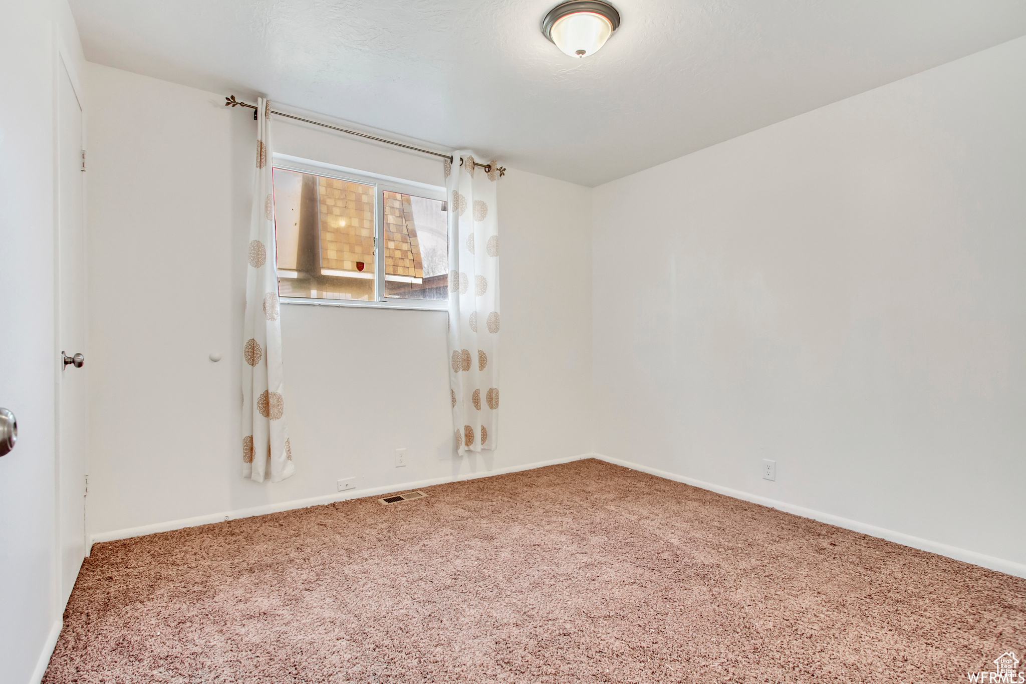 LYNWOOD ACRES - Residential Income