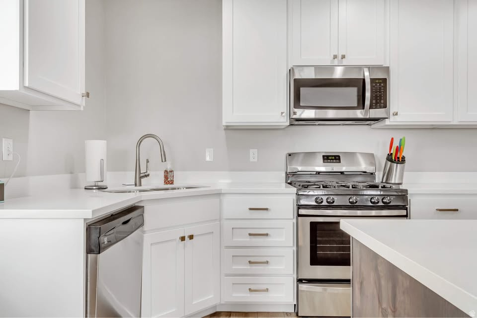 JORDAN HEIGHTS - Residential