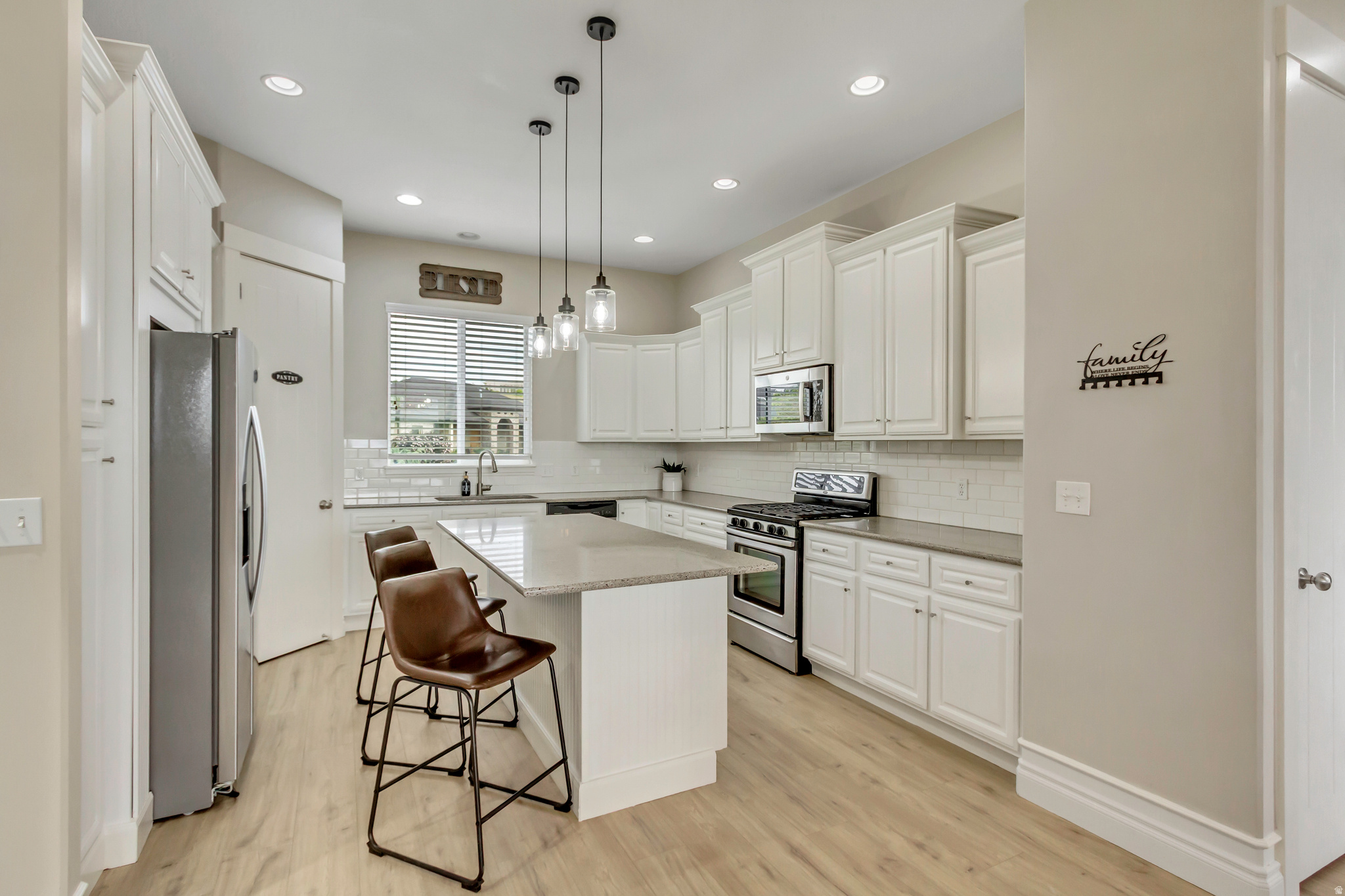 JORDAN HEIGHTS - Residential