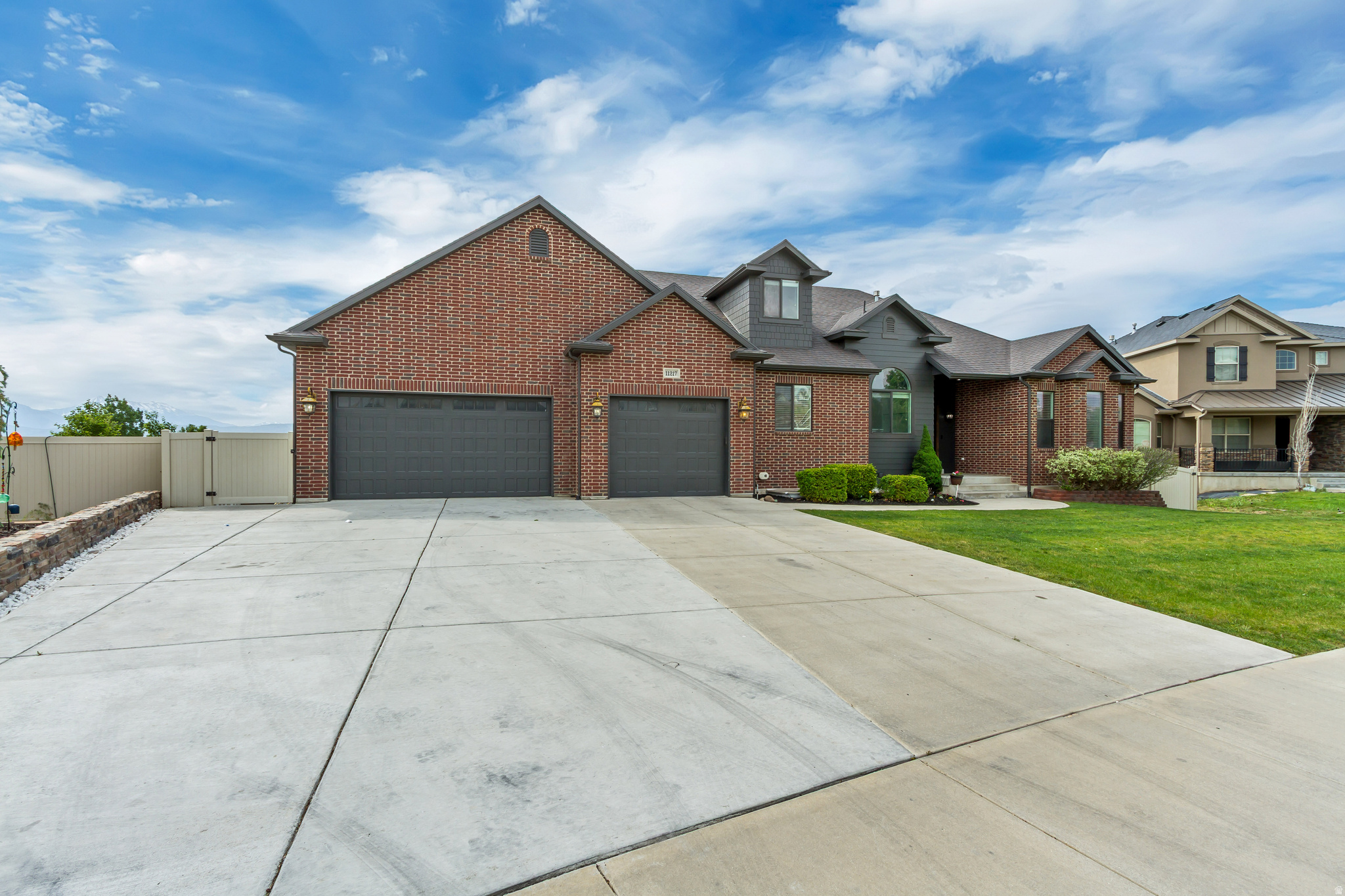 JORDAN HEIGHTS - Residential