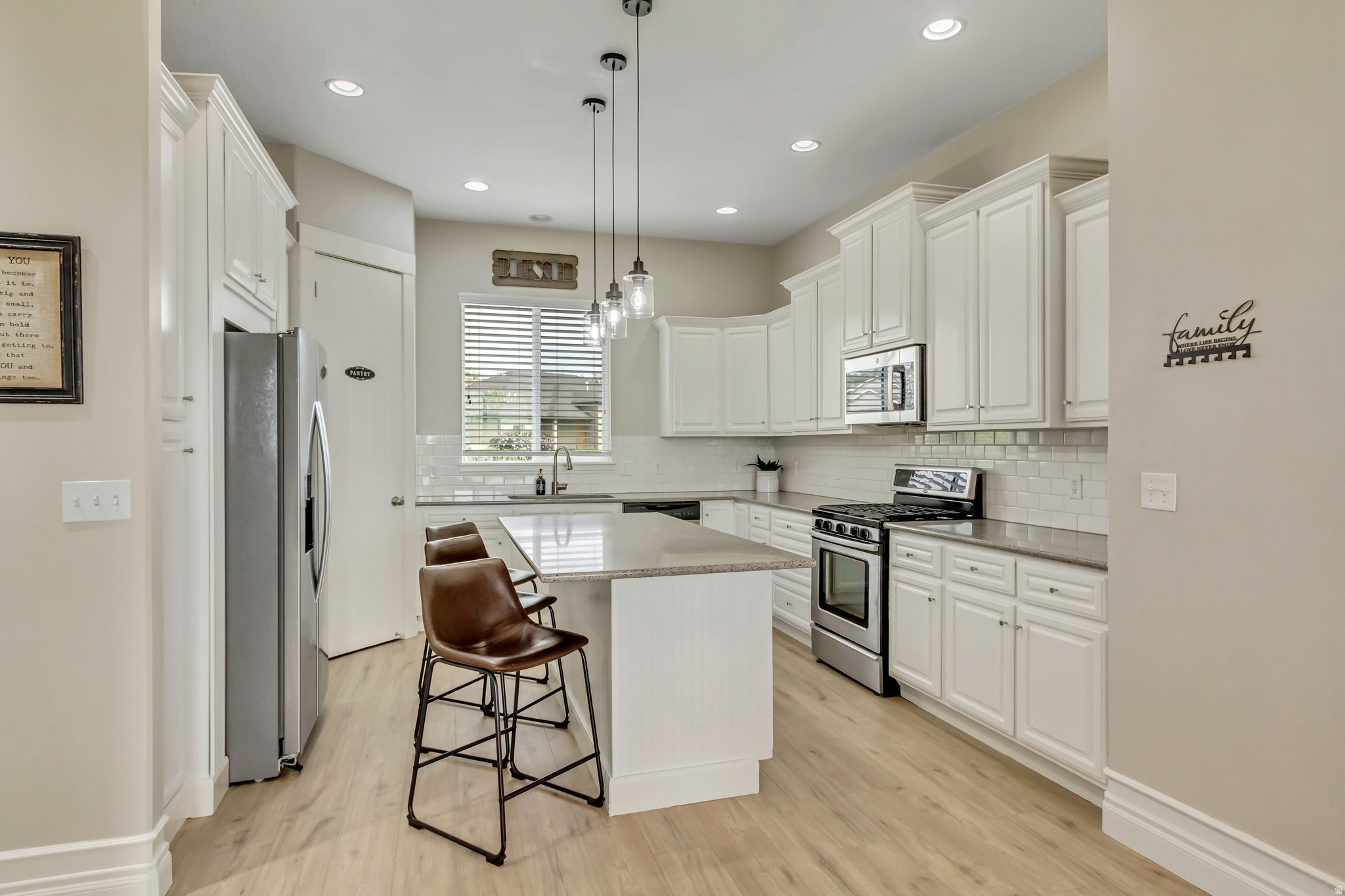 JORDAN HEIGHTS - Residential