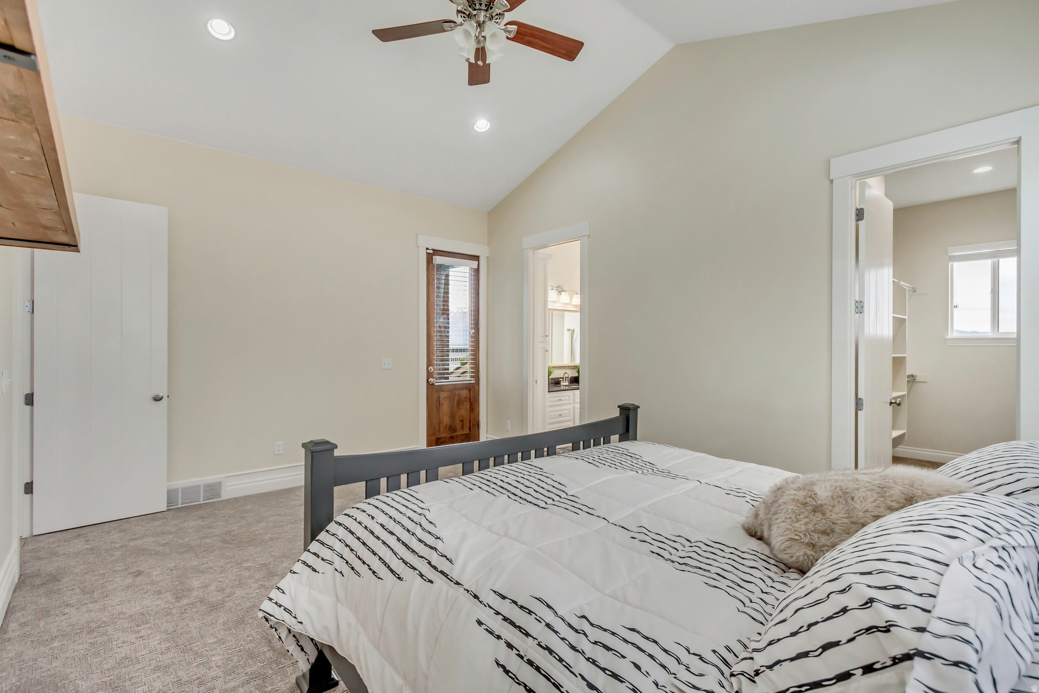 JORDAN HEIGHTS - Residential