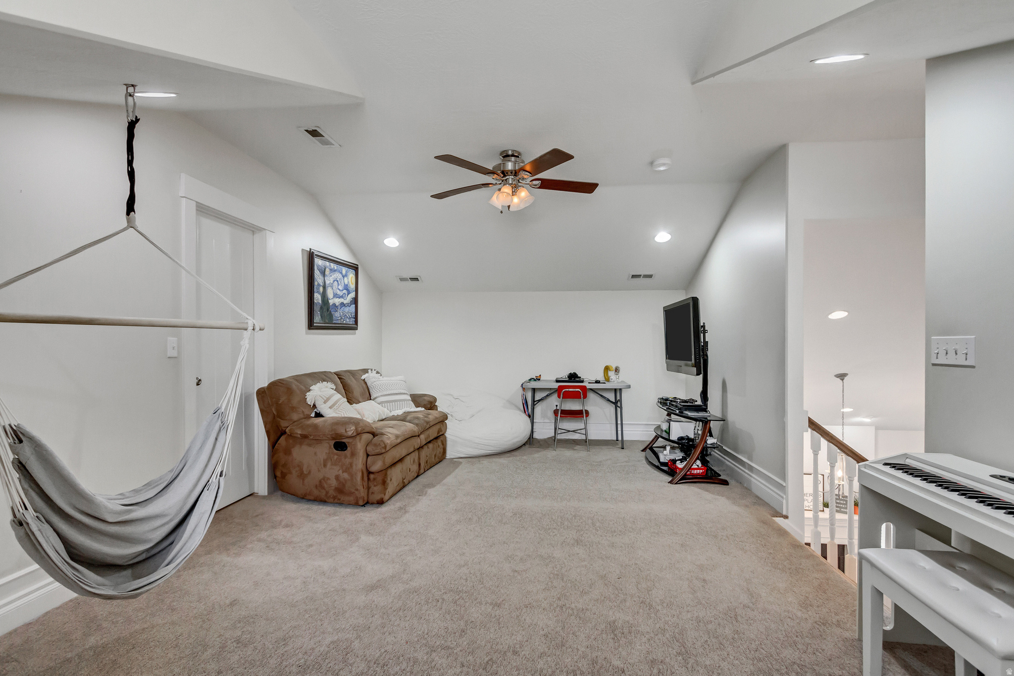 JORDAN HEIGHTS - Residential