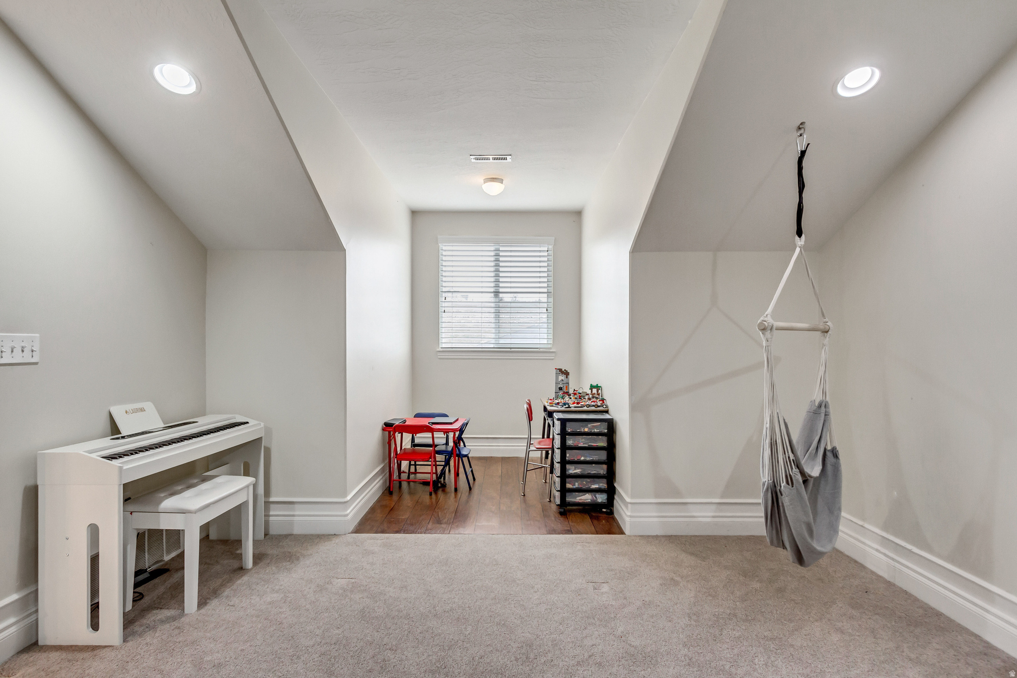 JORDAN HEIGHTS - Residential