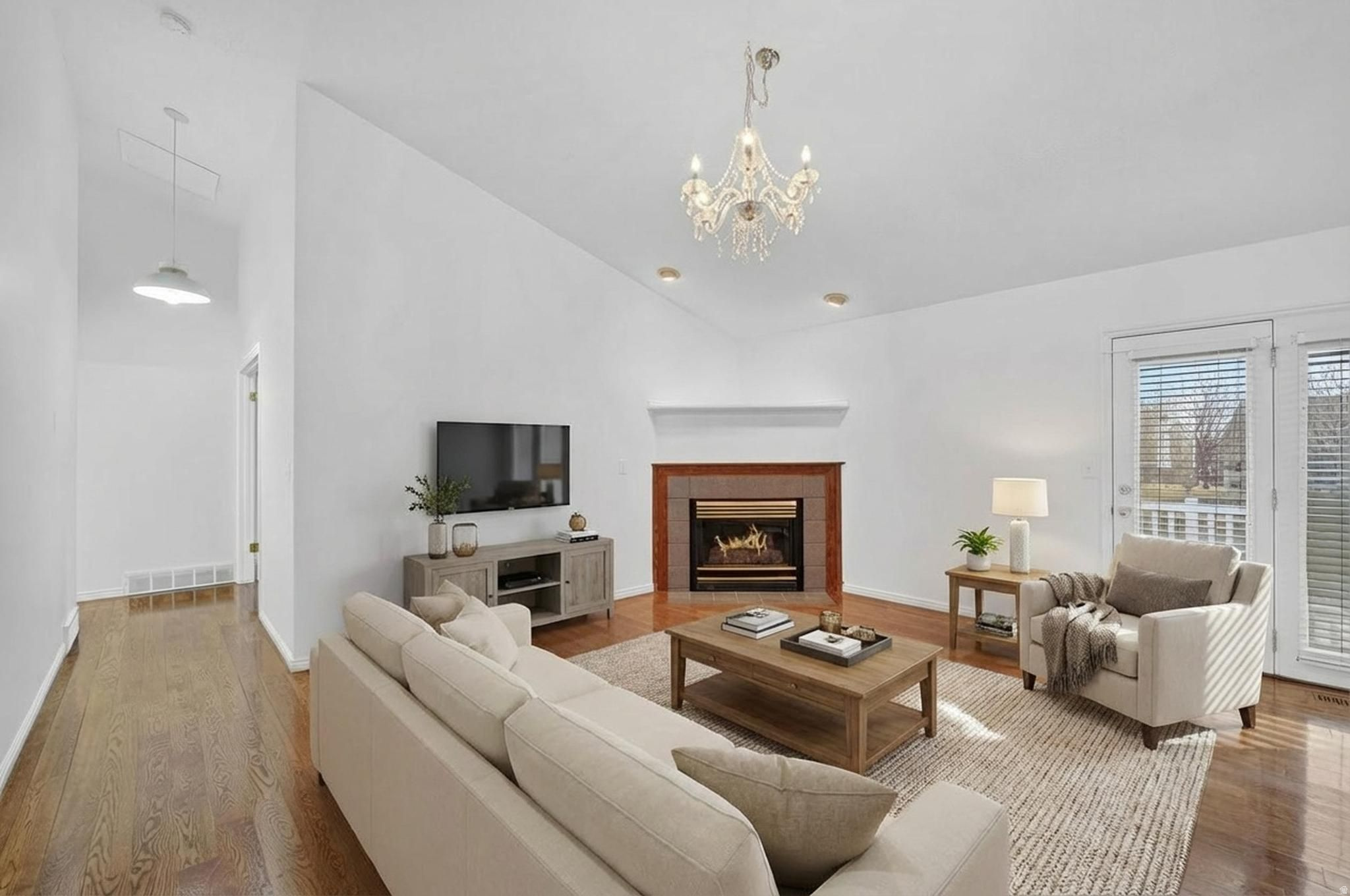 CAPTAINS ISLAND - Residential