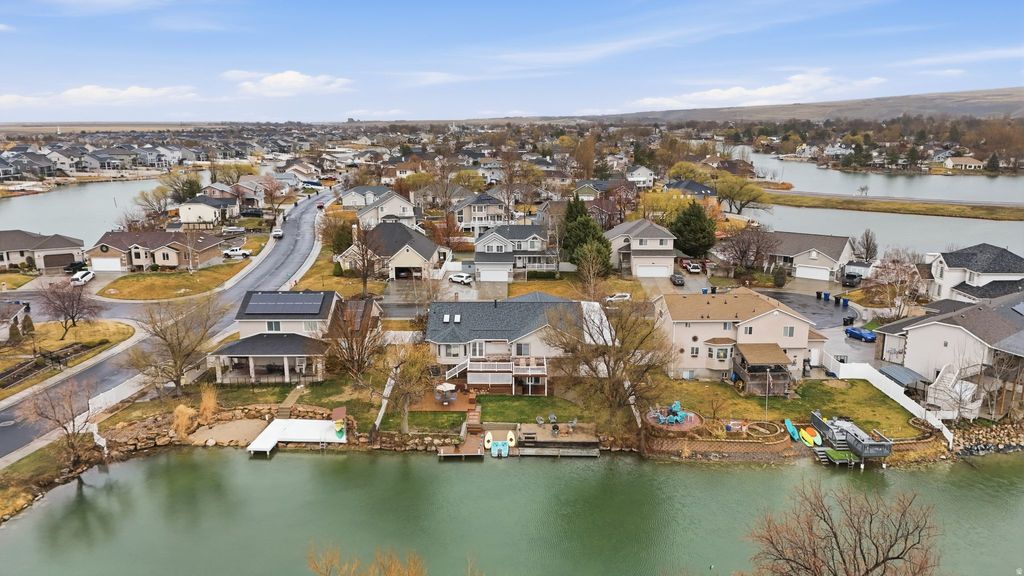 Photo of 208 N LAKEVIEW W, Stansbury Park, UT 84074 (MLS # 2140844)