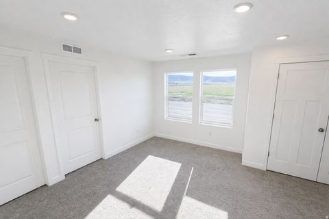 Tiny photo for 869 S MATHINLDA DR, Saratoga Springs, UT 84045 (MLS # 2139697)