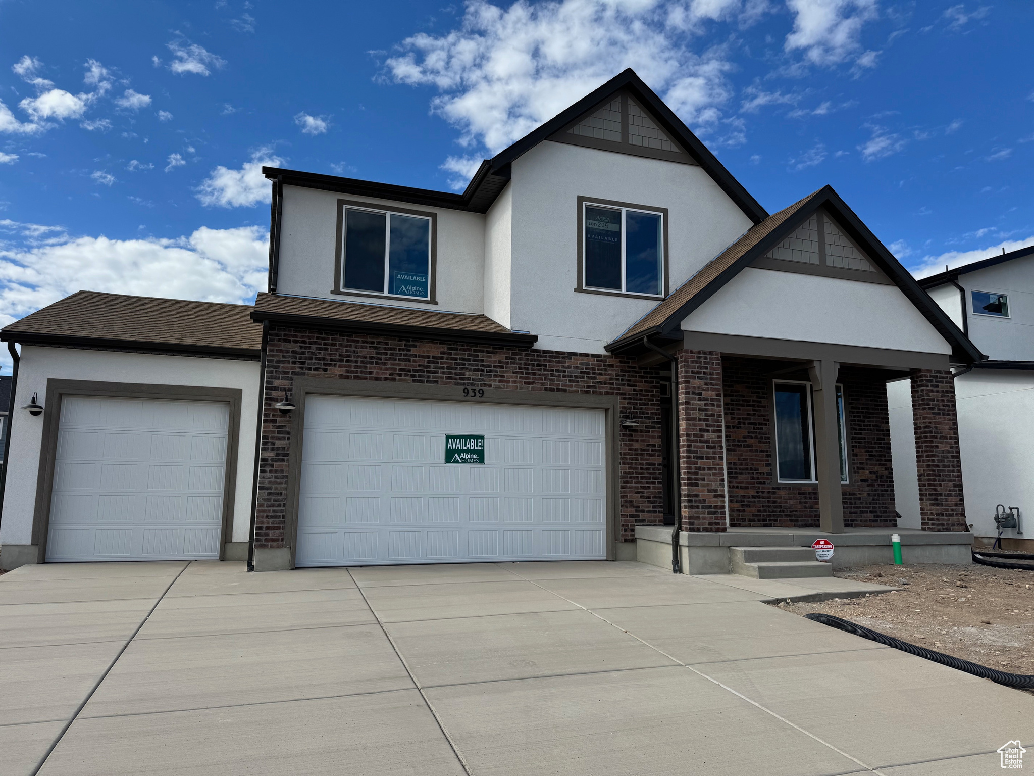 RIVERSIDE ESTATES - Residential