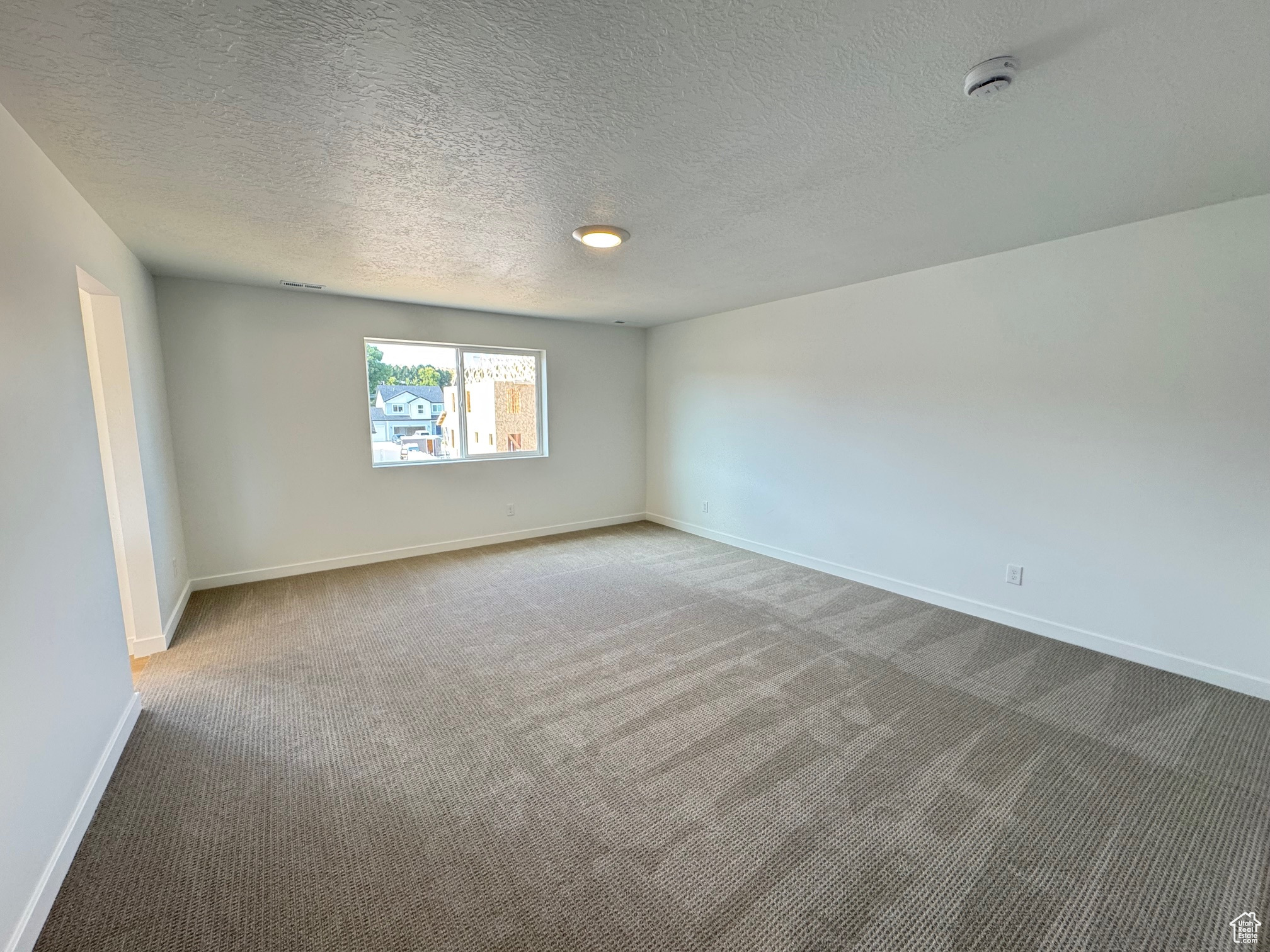 RIVERSIDE ESTATES - Residential