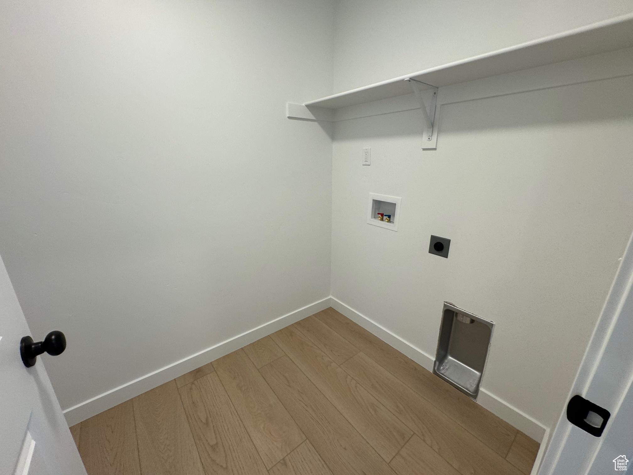 RIVERSIDE ESTATES - Residential