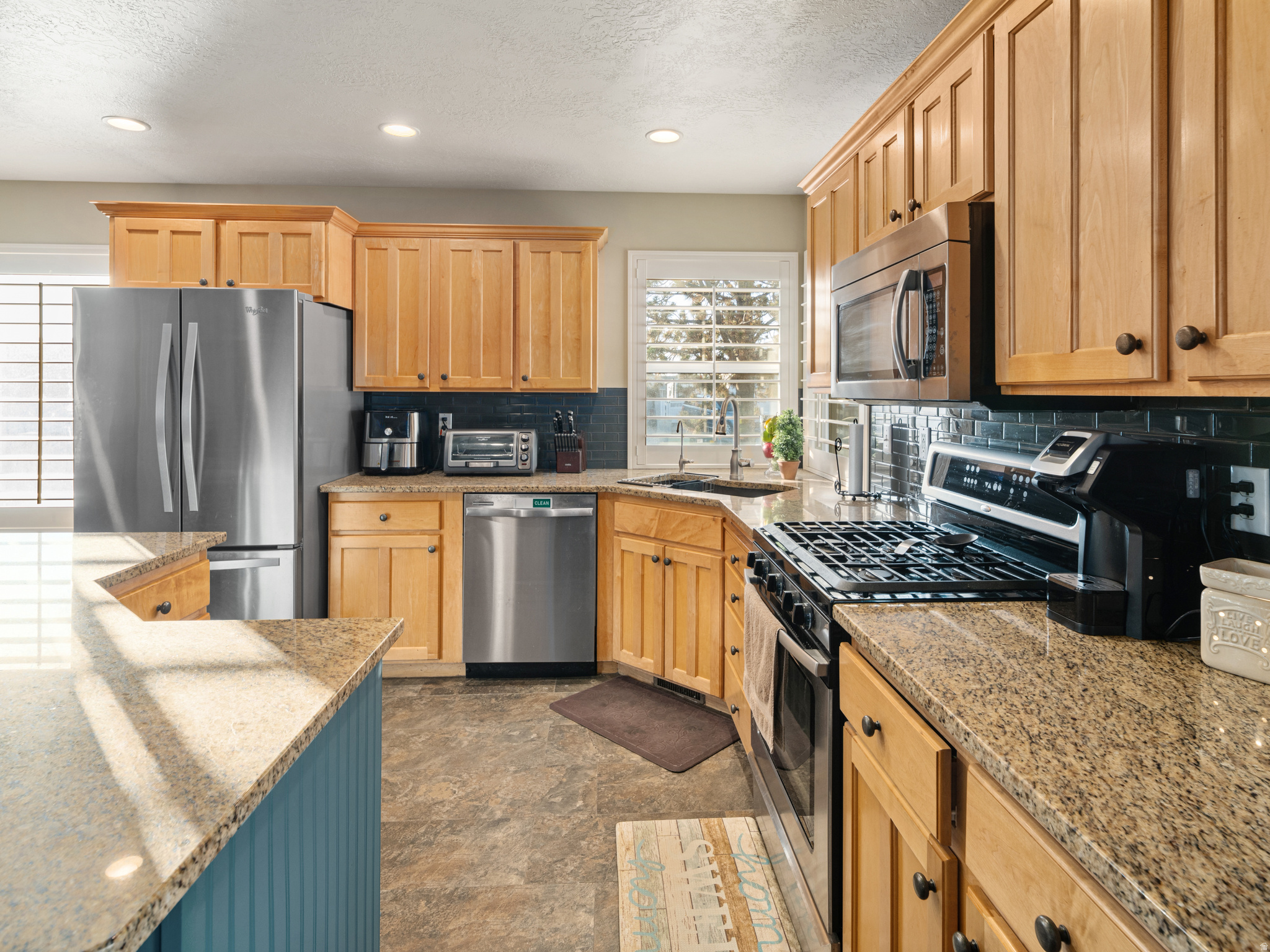 COBBLESTONE LANE - Residential