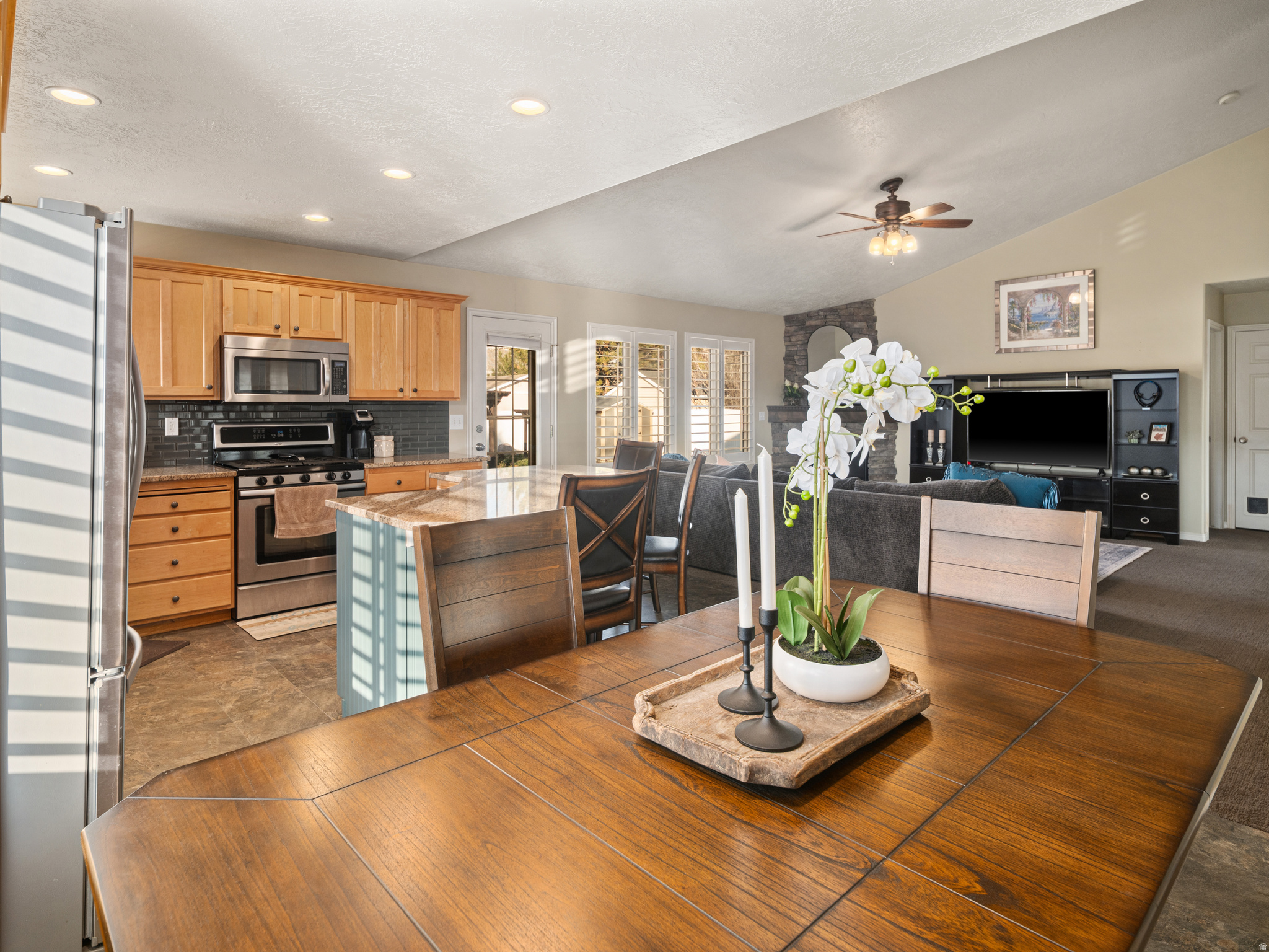 COBBLESTONE LANE - Residential