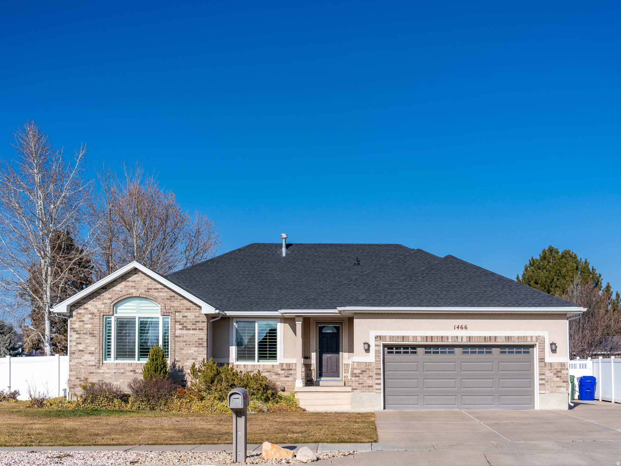 COBBLESTONE LANE - Residential