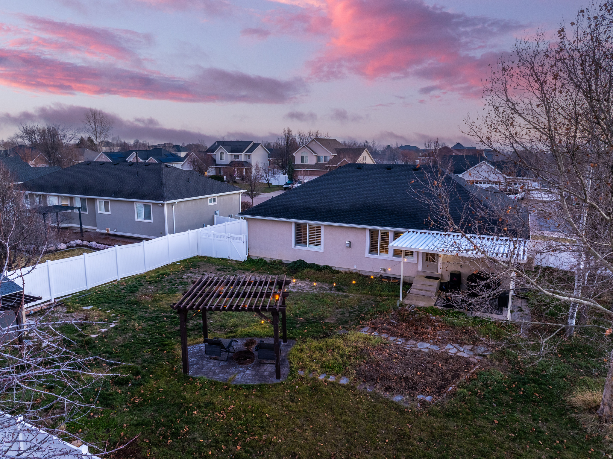 COBBLESTONE LANE - Residential