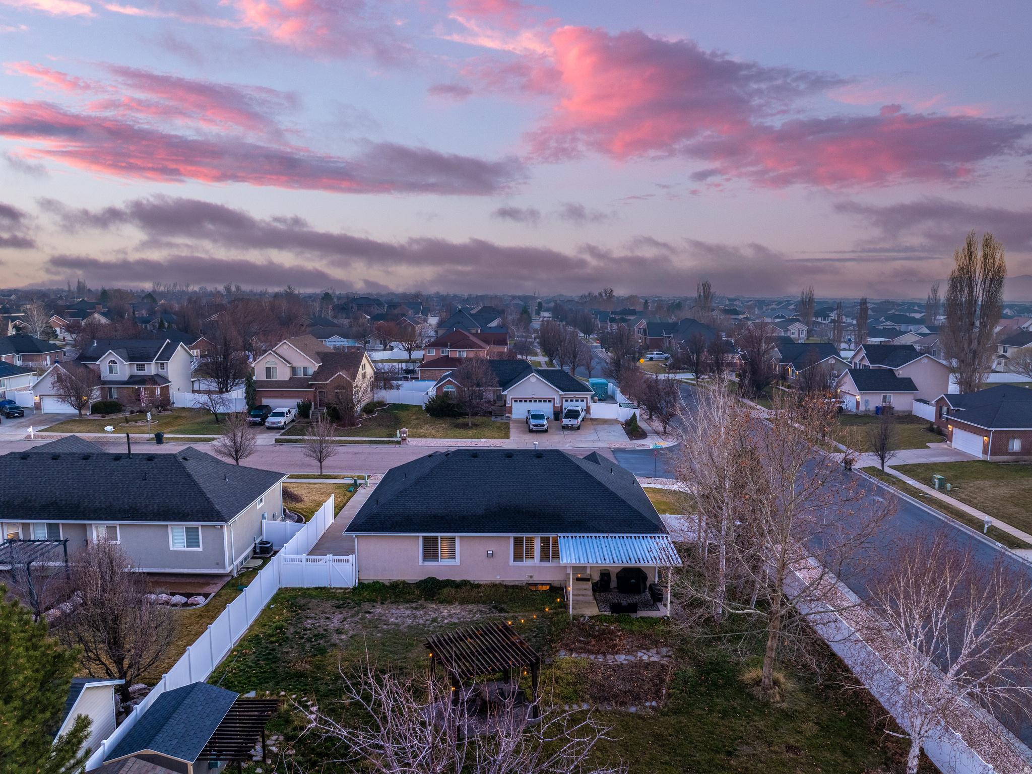 COBBLESTONE LANE - Residential