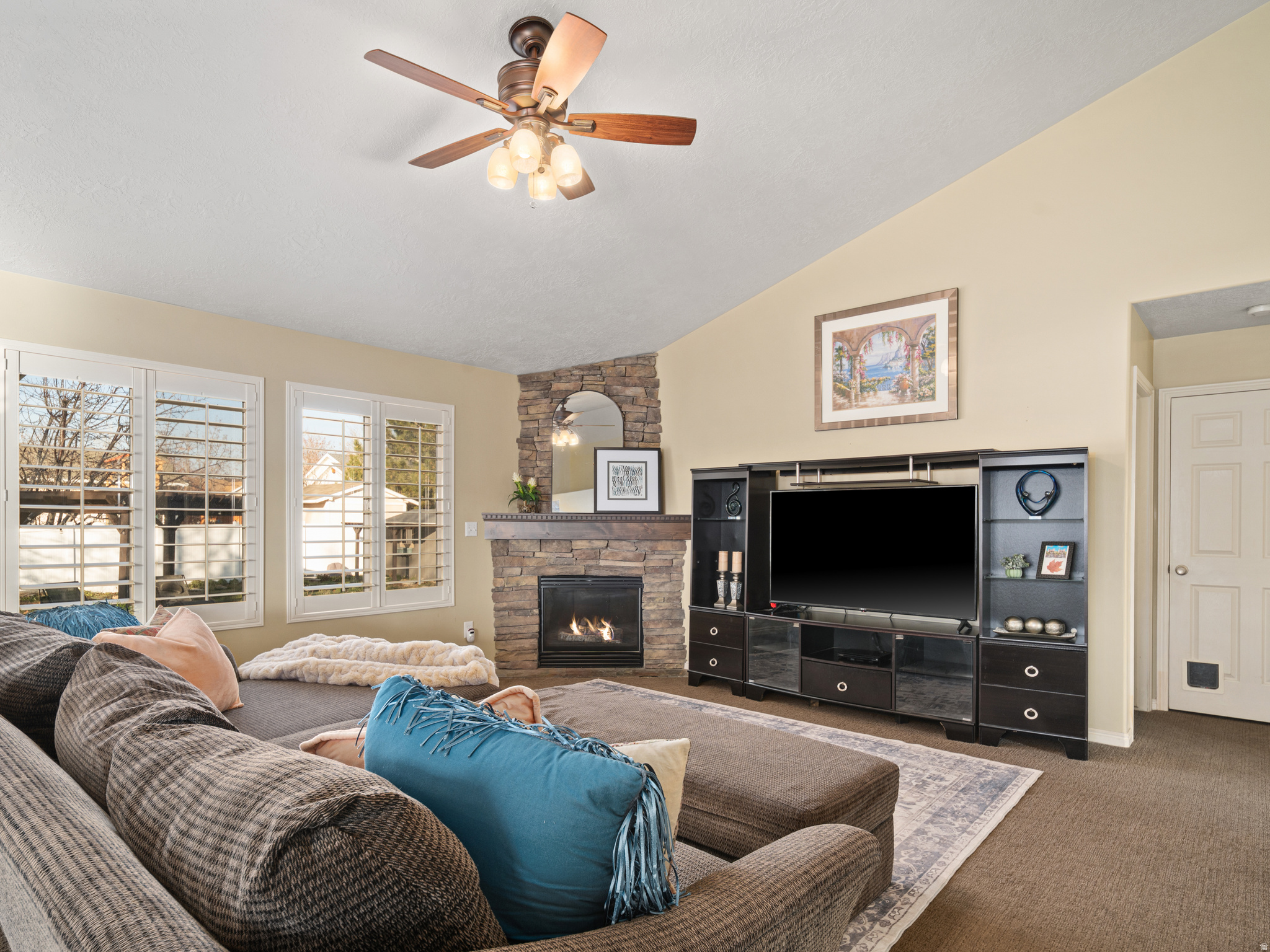 COBBLESTONE LANE - Residential