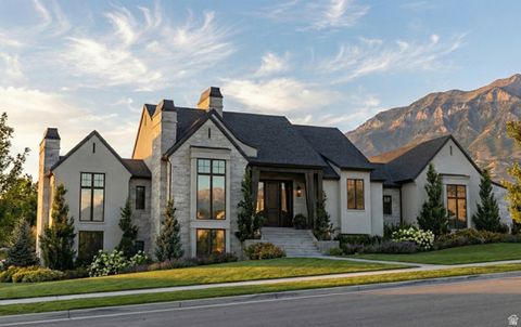 Photo of 263 E MAPLE RIDGE DR, Mapleton, UT 84664 (MLS # 2139187)