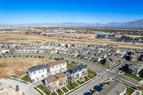 Tiny photo for 6006 W HIGHLANDBROOK DR, West Jordan, UT 84081 (MLS # 2119692)