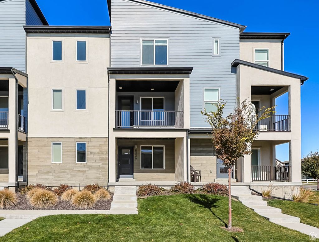 Photo for 6006 W HIGHLANDBROOK DR, West Jordan, UT 84081 (MLS # 2119692)