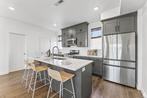 Tiny photo for 6006 W HIGHLANDBROOK DR, West Jordan, UT 84081 (MLS # 2119692)