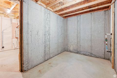 Tiny photo for 6006 W HIGHLANDBROOK DR, West Jordan, UT 84081 (MLS # 2119692)