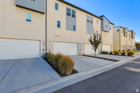 Tiny photo for 6006 W HIGHLANDBROOK DR, West Jordan, UT 84081 (MLS # 2119692)
