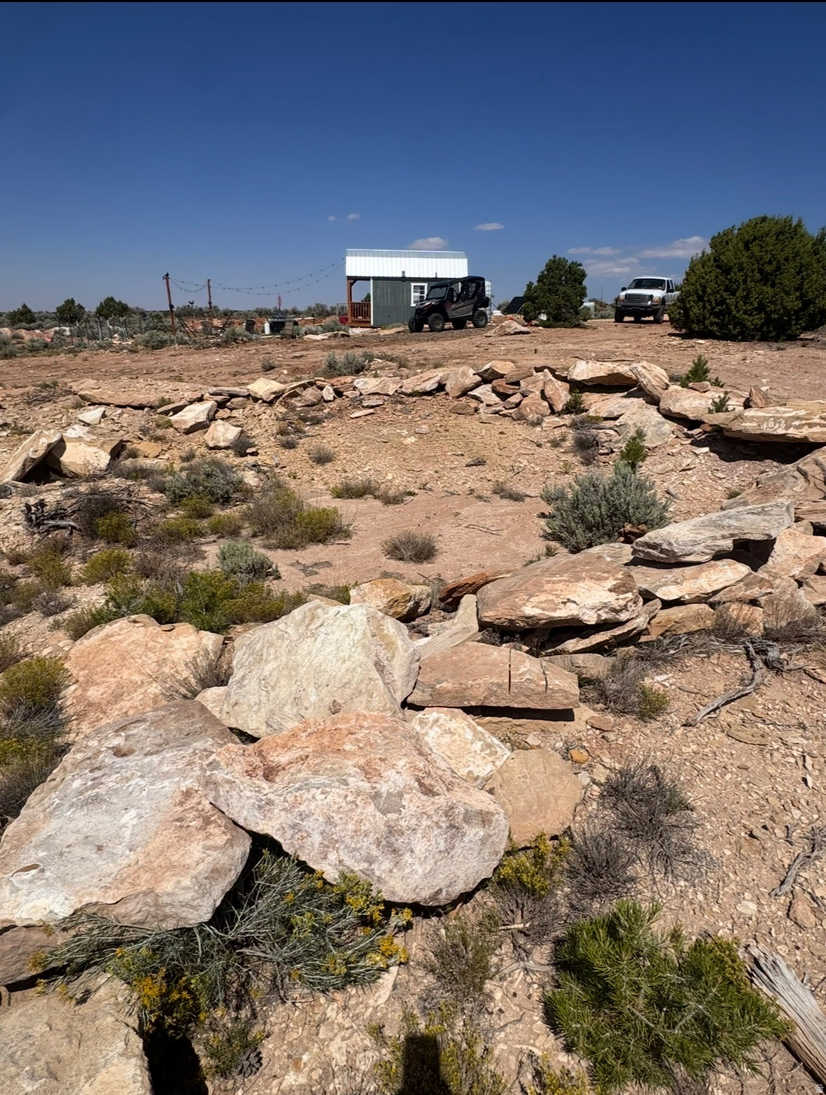 SUNRISE COUNTRY - Land