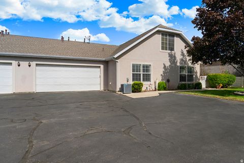 Tiny photo for 4732 W VILLA VIEW DR S #UNIT D, West Valley City, UT 84120 (MLS # 2169573)