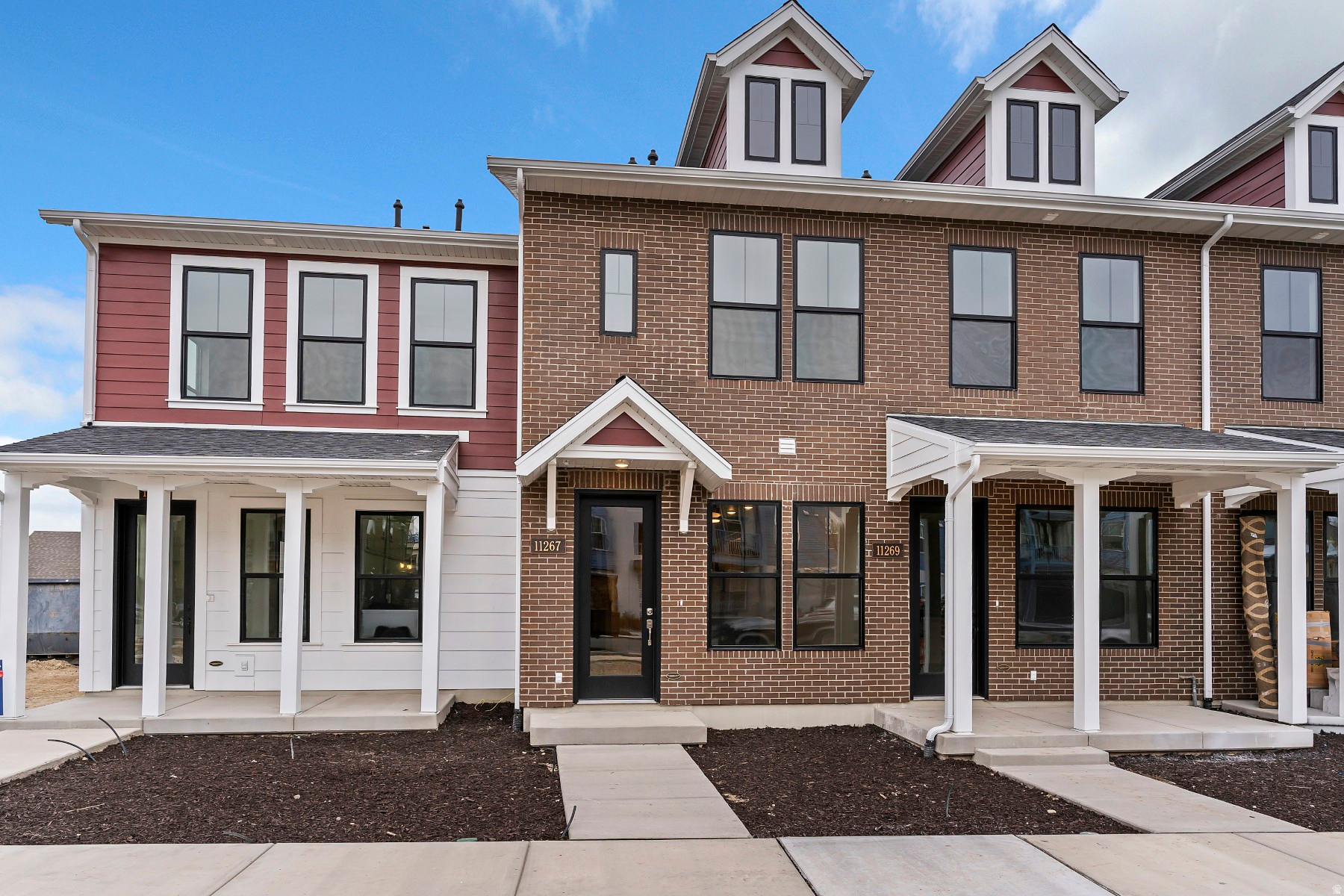 DAYBREAK - Residential