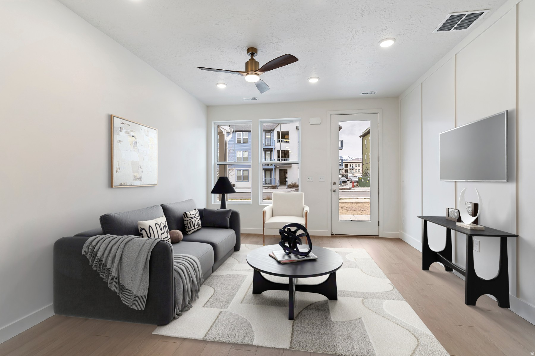 DAYBREAK - Residential