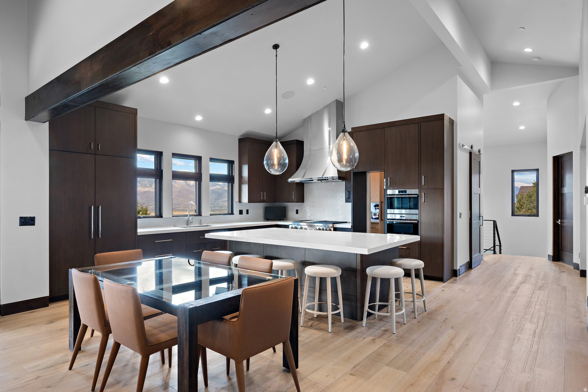 RED LEDGES - Residential