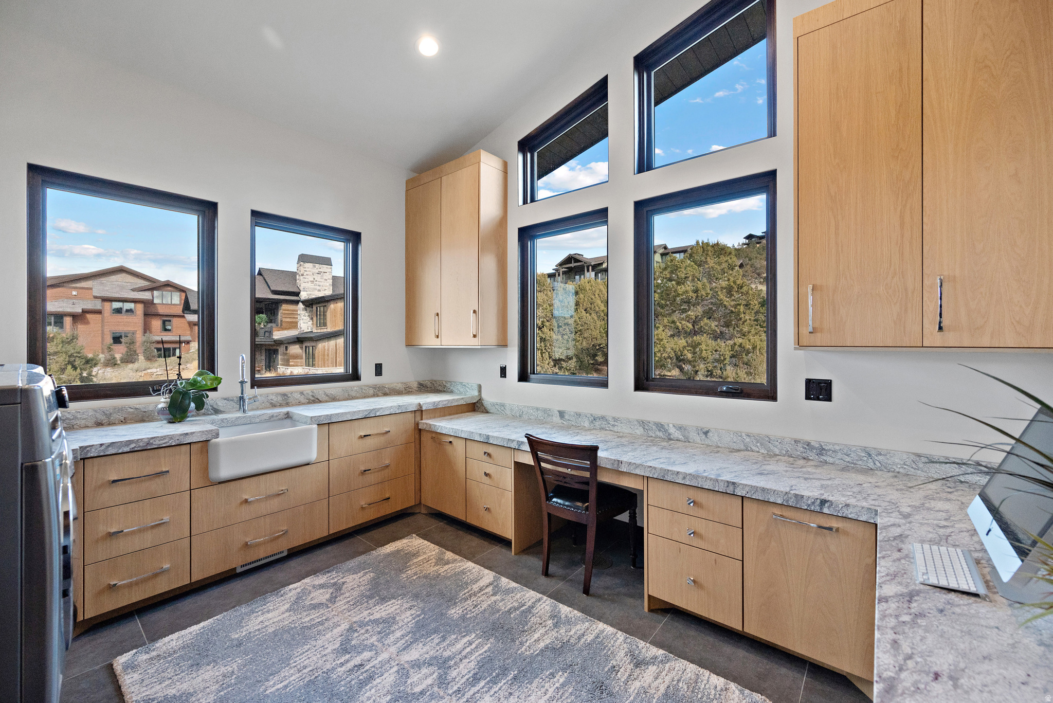 RED LEDGES - Residential