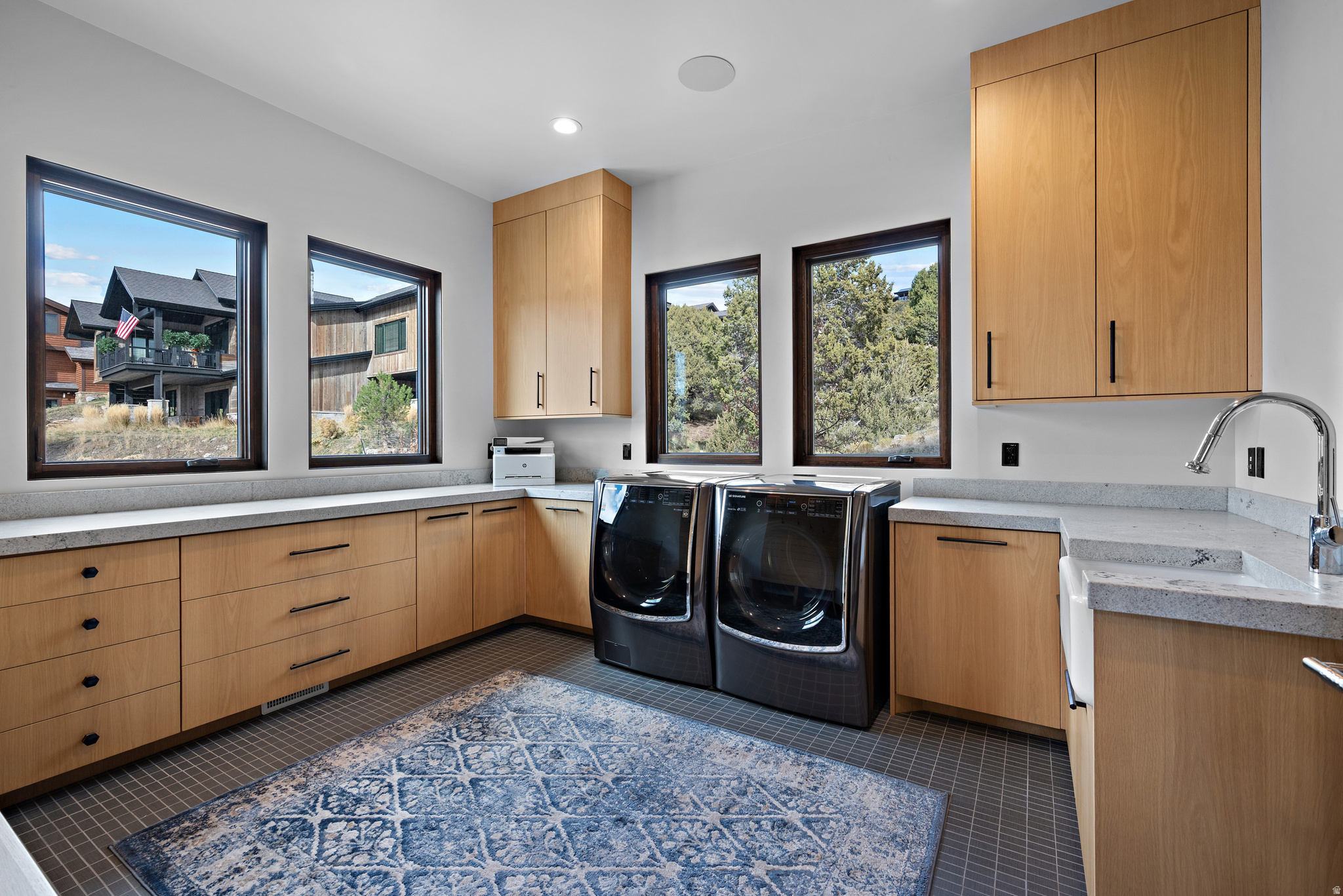 RED LEDGES - Residential