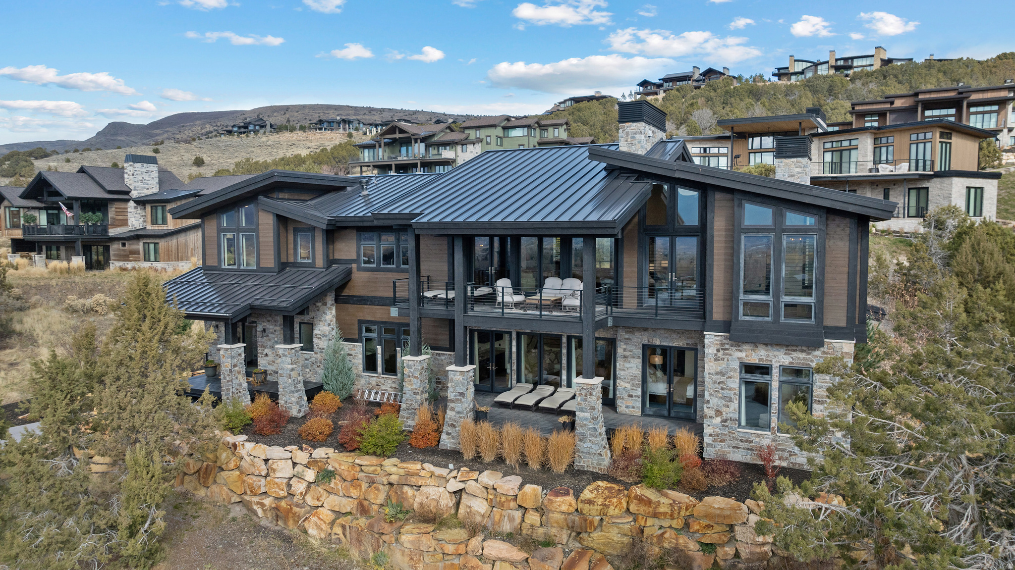 RED LEDGES - Residential