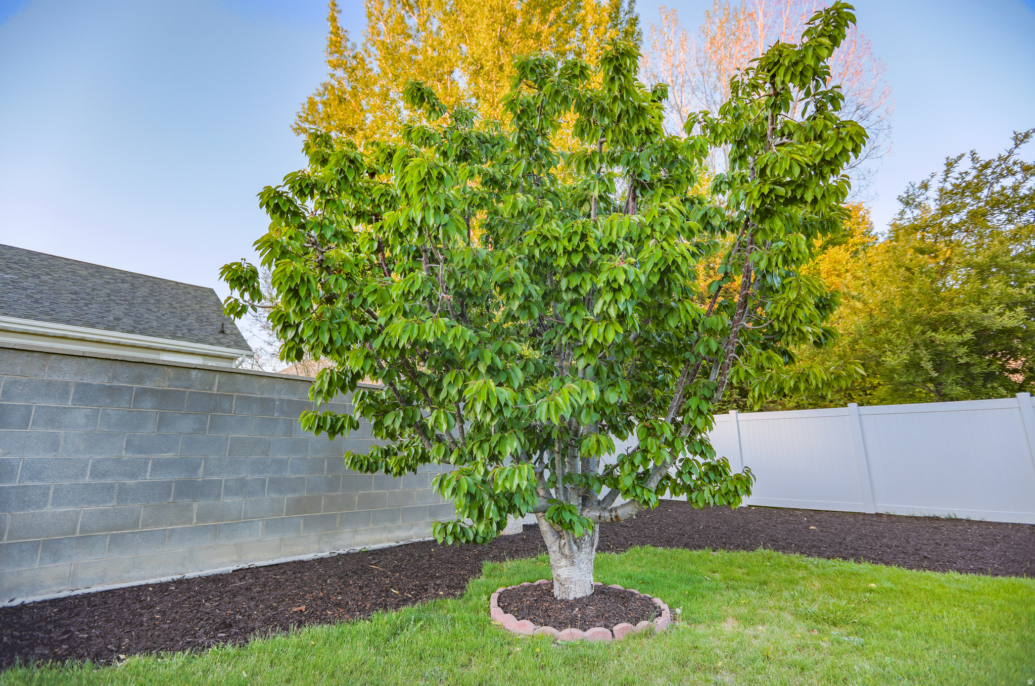 JAMES ESTATES - Residential