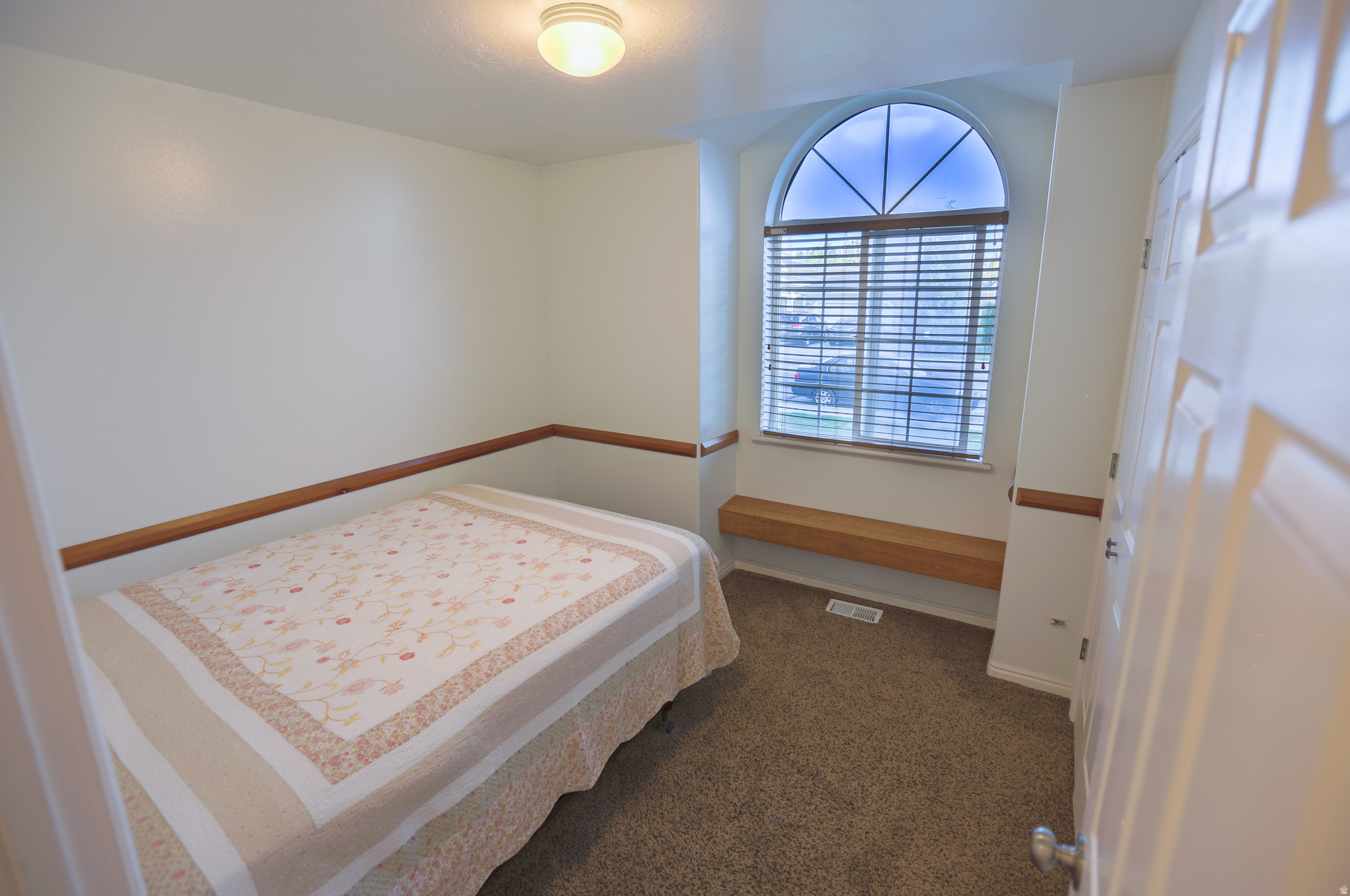 JAMES ESTATES - Residential