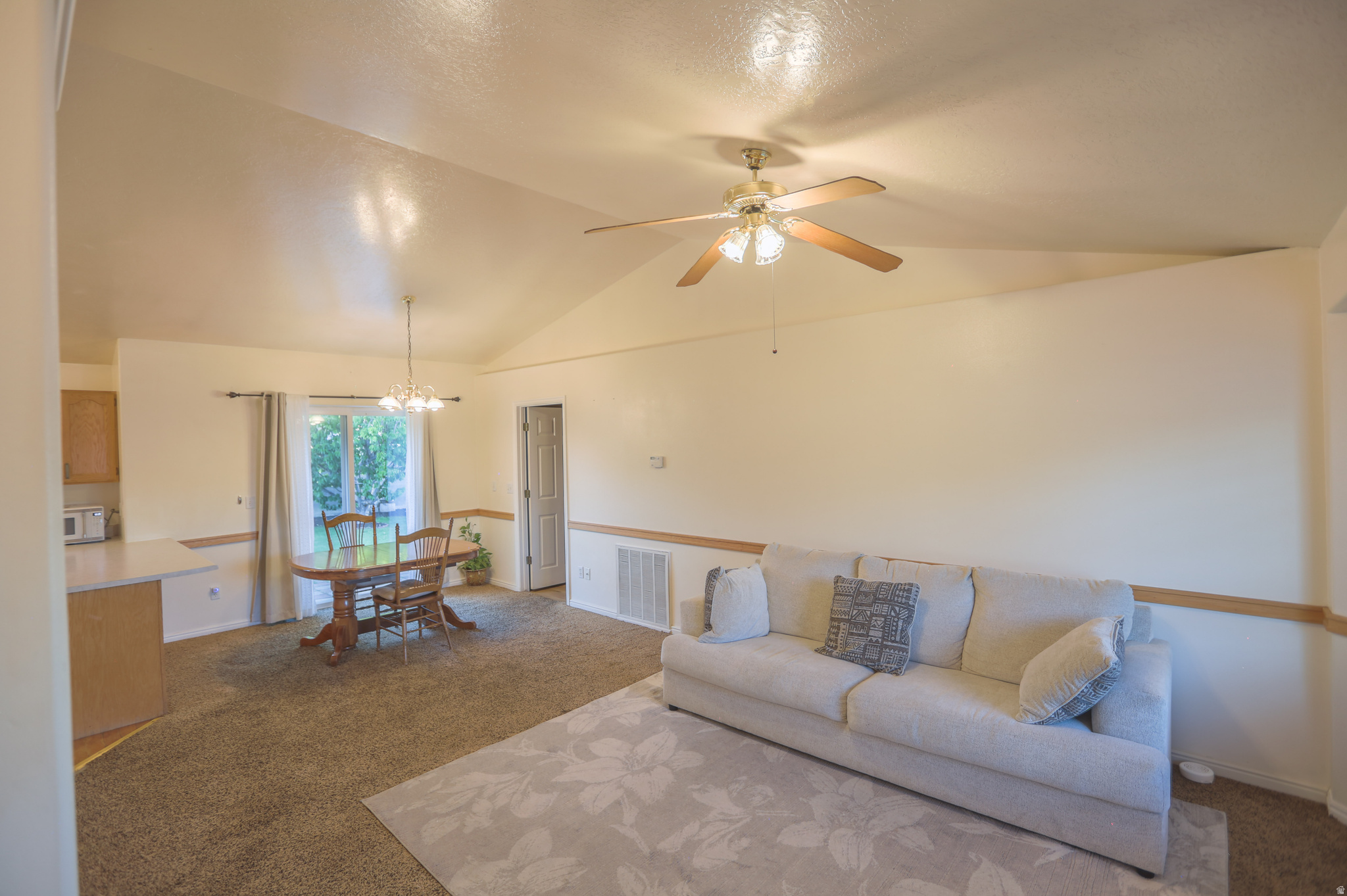 JAMES ESTATES - Residential