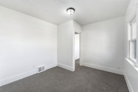 Tiny photo for 2721 JACKSON AVE, Ogden, UT 84403 (MLS # 2127169)