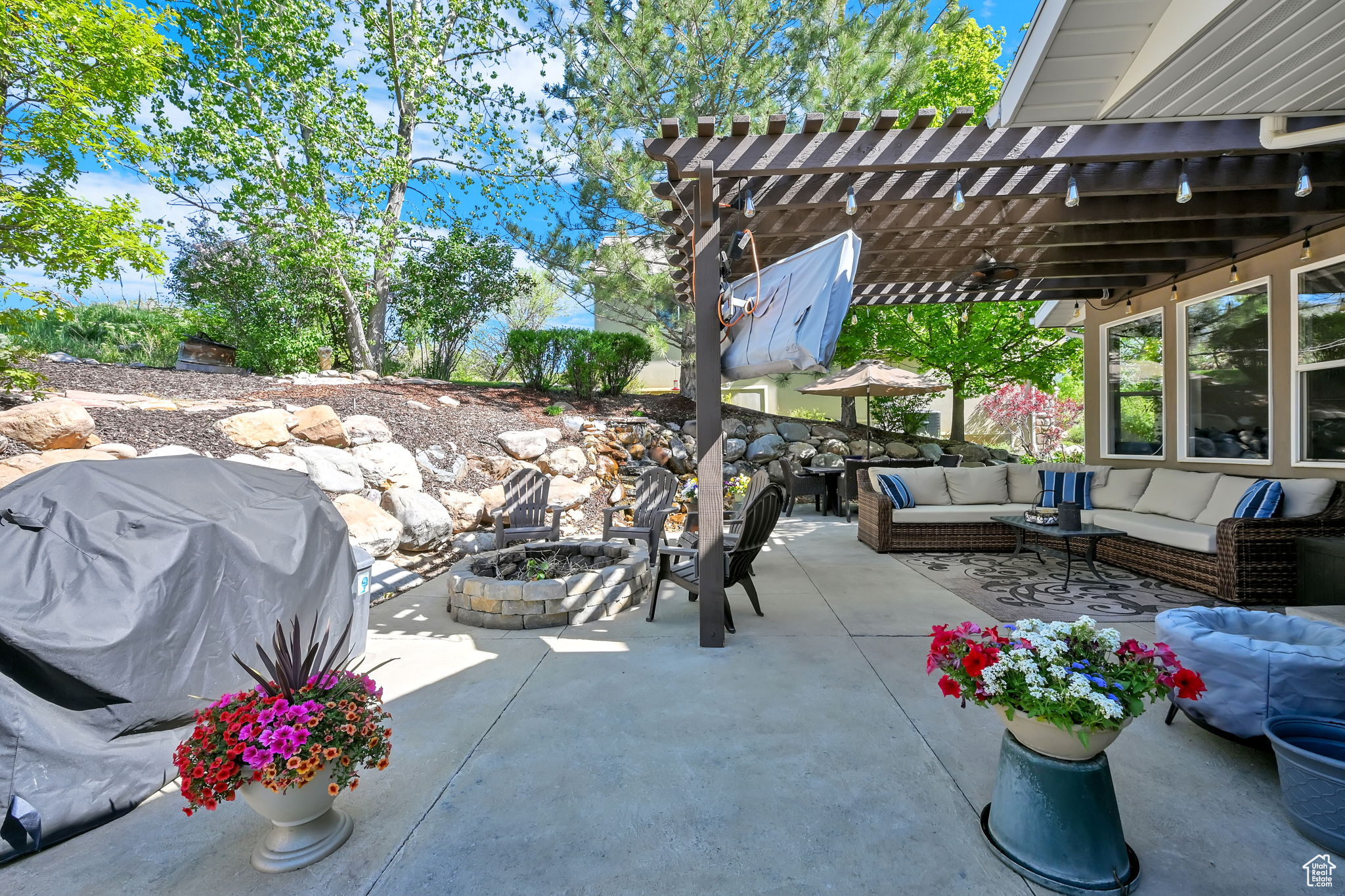 3937 N Patio Springs Dr, Eden, Utah image 41