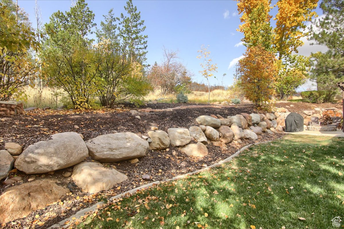 3937 N Patio Springs Dr, Eden, Utah image 30