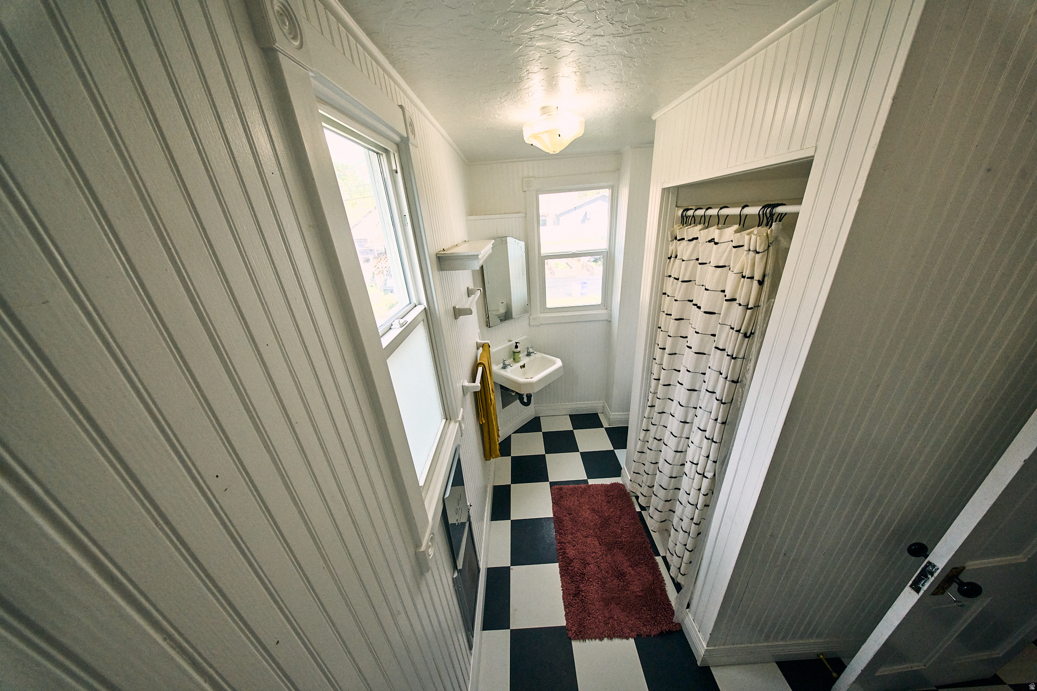 CAPITOL - Residential