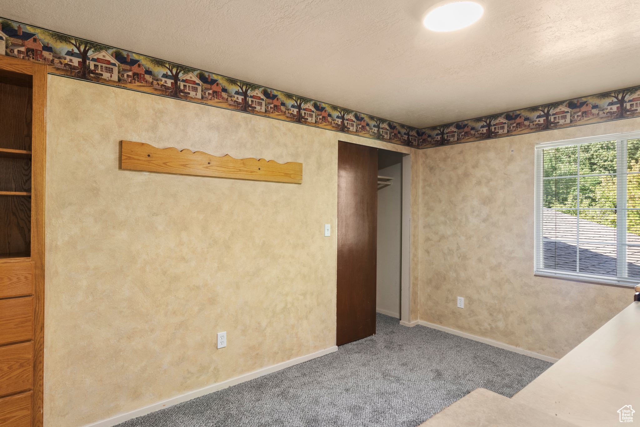 FOREST HILLS - Residential