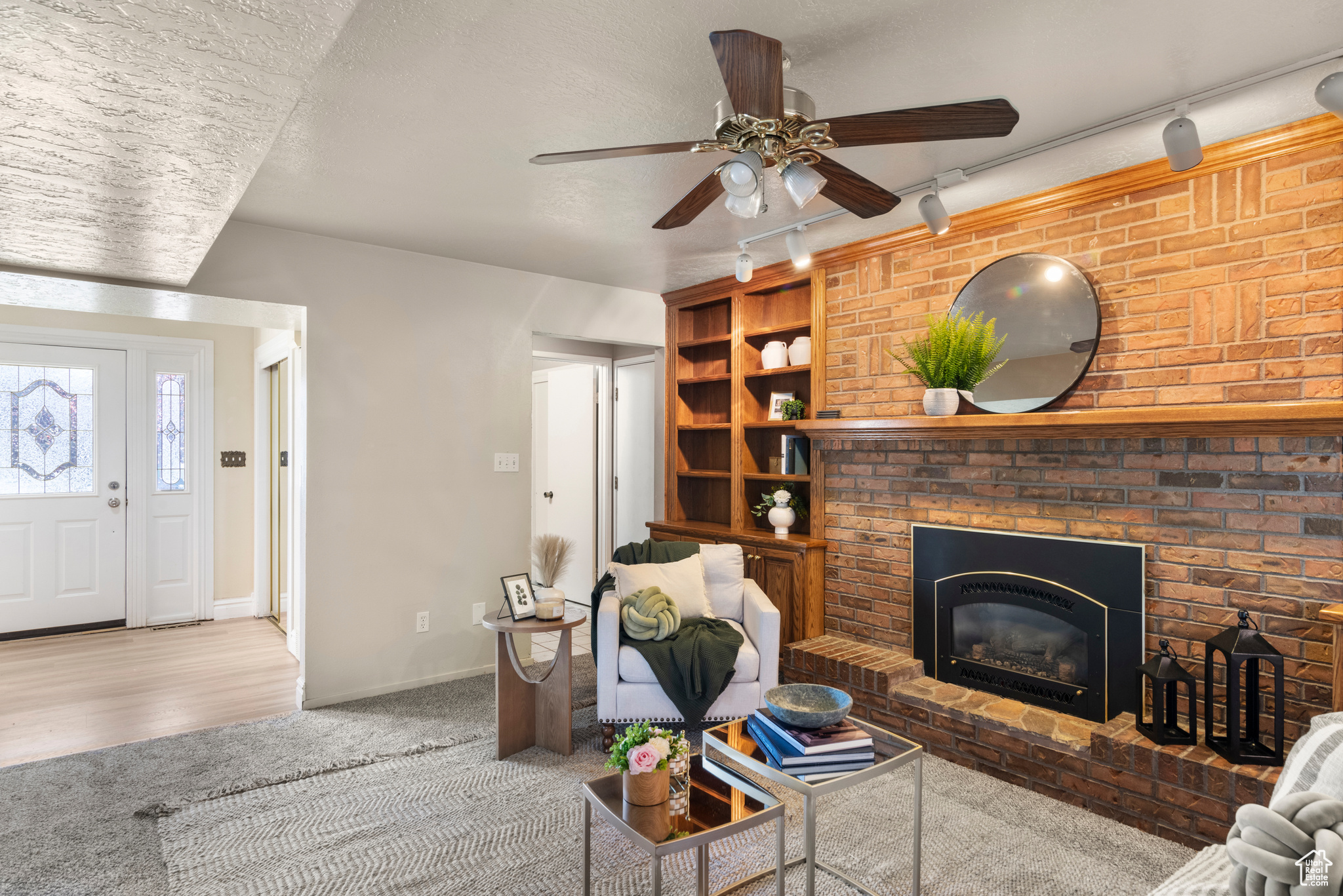 FOREST HILLS - Residential