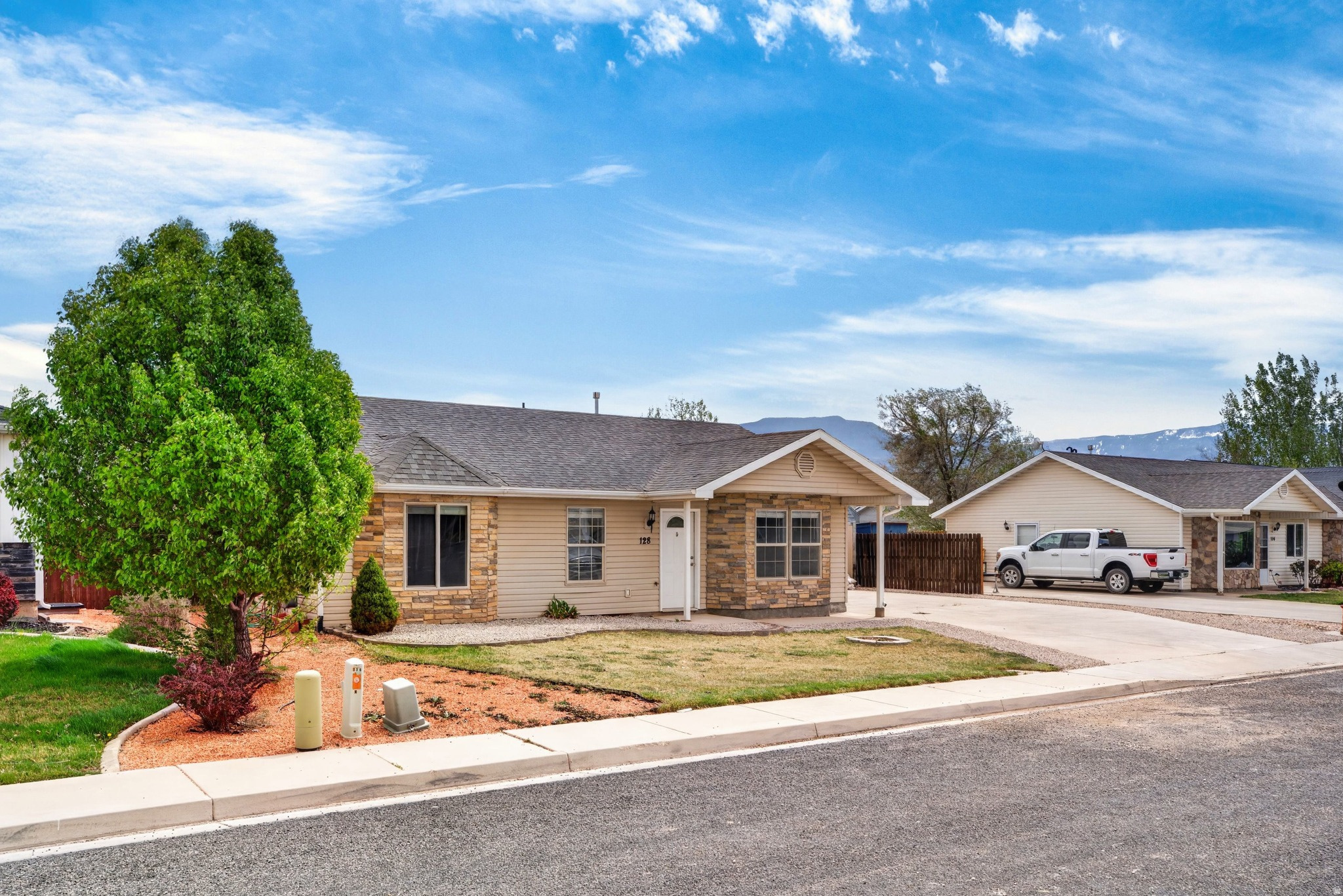 CEDAR MEADOWS - Residential