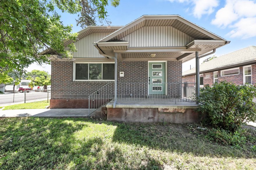 New Garage & Fully Fenced Yard with sprinklers. Central Air. Fridge Stays. 3 Bedrooms unit down. 2 bedroom unit up. Double Pane Vinyl Windows. Updated LVP in Basement & New Stainless Steel Appliances. New Modern Front Door. Huge Main Floor Kitchen. All on 1 level living on main floor unit. Seller is willing to pour more concrete to get an additional parking spaces to make it commercial. Corner Lot facilitates great parking. Unit does not currently have renters in it.